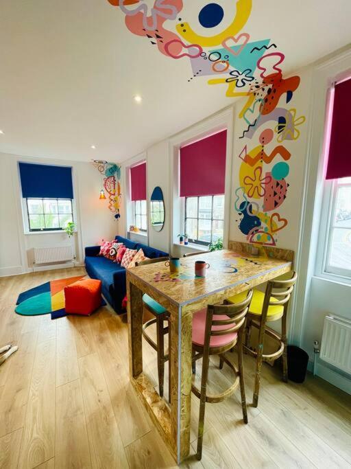 Colourful Apartment In Margate KENT Exteriör bild